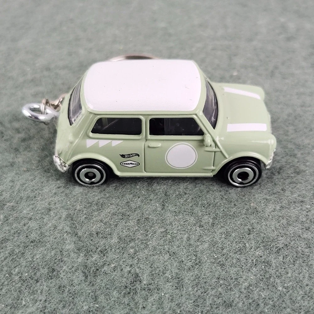 Hot‎ Wheels Then and Now Austin Mini Cooper S - 1:64 Diecast Car Custom Keychain